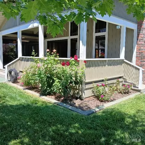 Exterior - 6133 Tamara Ln, Windsor, CA 95492 photo 5 of 18