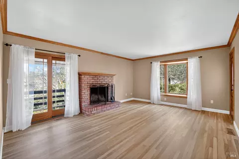 Living - 411 Cherry St, Petaluma, CA 94952 photo 1 of 4