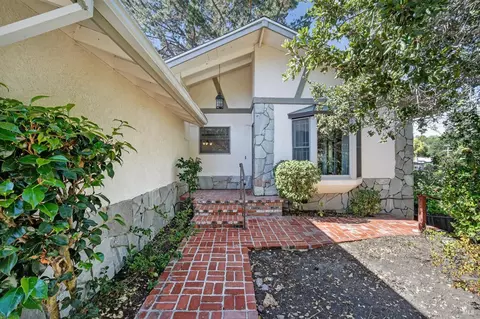 Exterior - 411 Cherry St, Petaluma, CA 94952 photo 1 of 7