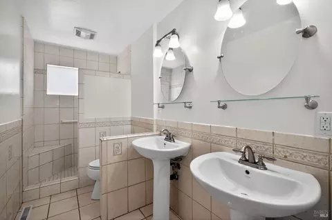 Bath - 411 Cherry St, Petaluma, CA 94952 photo 1 of 3