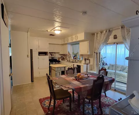 460 E Gobbi St E #25, Ukiah, CA 95482 photo 17