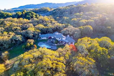 3295 Warm Springs Rd, Glen Ellen, CA 95442