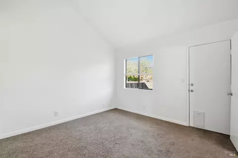 Bedroom - 23 Pine Tree Cir, Cotati, CA 94931 photo 3 of 4