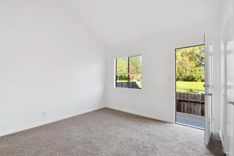 Bedroom - 23 Pine Tree Cir, Cotati, CA 94931 photo 4 of 4