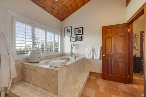 700 Old King Rd, Petaluma, CA 94952 photo 24