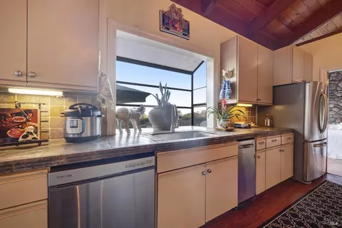 700 Old King Rd, Petaluma, CA 94952 photo 17