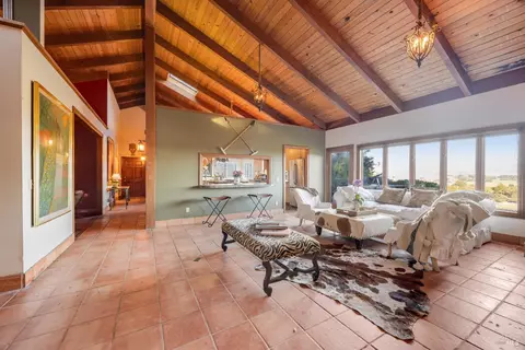 700 Old King Rd, Petaluma, CA 94952 photo 8