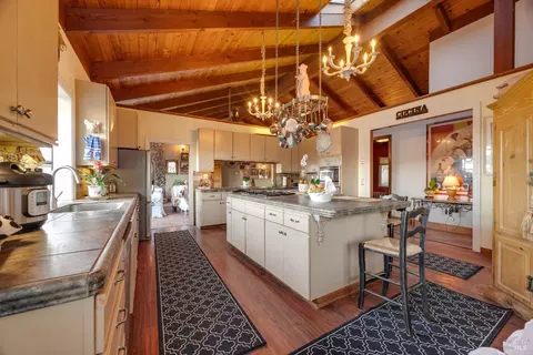 700 Old King Rd, Petaluma, CA 94952 photo 13
