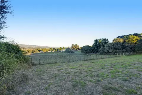 700 Old King Rd, Petaluma, CA 94952 photo 65