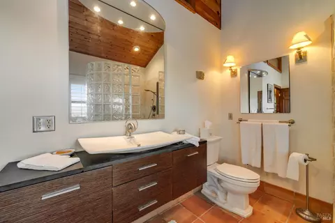 700 Old King Rd, Petaluma, CA 94952 photo 22
