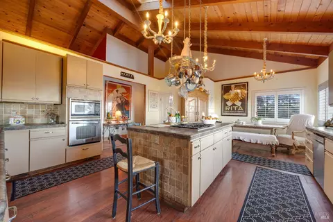 700 Old King Rd, Petaluma, CA 94952 photo 12