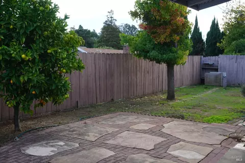 Exterior - 112 Dyer Ct, Vallejo, CA 94591 photo 3 of 5