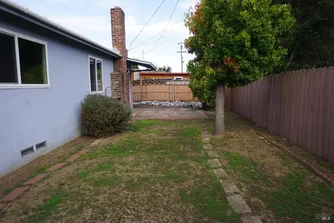 Exterior - 112 Dyer Ct, Vallejo, CA 94591 photo 5 of 5