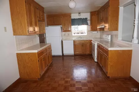 Kitchen - 112 Dyer Ct, Vallejo, CA 94591 photo 2 of 2