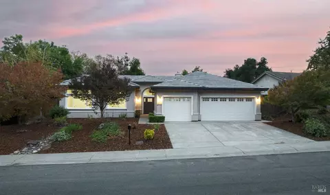 2943 Saint Andrews Rd, Fairfield, CA 94534
