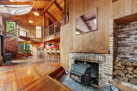 Entry Way - 2081 Joy Rd, Occidental, CA 95465 photo 2 of 6