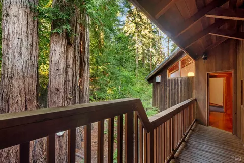 Entry Way - 2081 Joy Rd, Occidental, CA 95465 photo 4 of 6