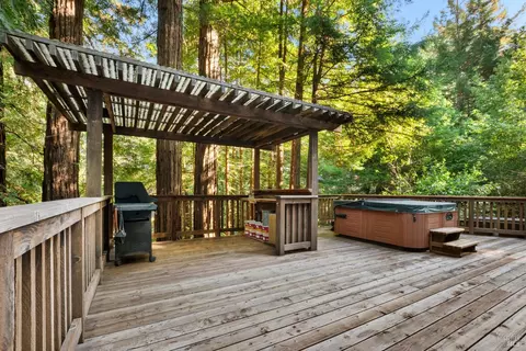Exterior - 2081 Joy Rd, Occidental, CA 95465 photo 8 of 29