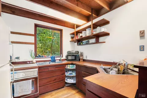 Kitchen - 2081 Joy Rd, Occidental, CA 95465 photo 8 of 10