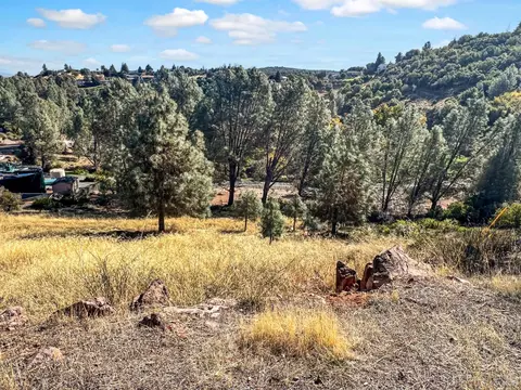 10203 El Capitan Way, Kelseyville, CA 95451