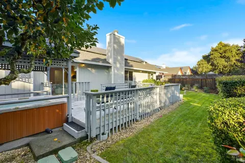 Exterior - 426 Tamara Way, Windsor, CA 95492 photo 11 of 14
