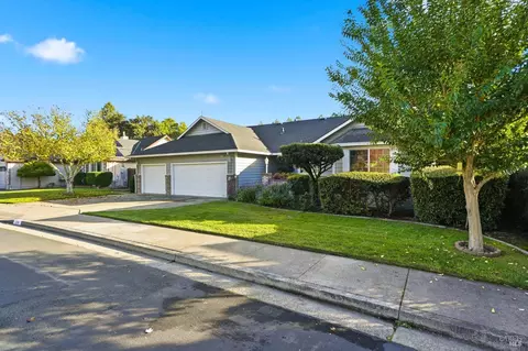 Exterior - 426 Tamara Way, Windsor, CA 95492 photo 3 of 14