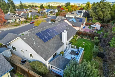 View/Area - 426 Tamara Way, Windsor, CA 95492 photo 4 of 7