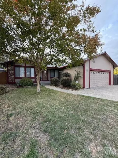 1250 Incline Ct, Ukiah, CA 95482 photo 2
