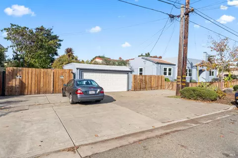 Exterior - 1348 Beach St, Vallejo, CA 94590 photo 12 of 13