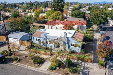 View/Area - 1348 Beach St, Vallejo, CA 94590 photo 1 of 2