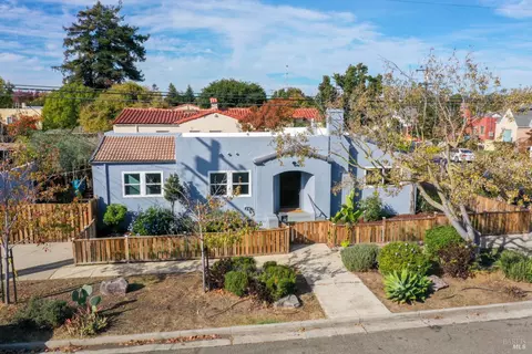 Exterior - 1348 Beach St, Vallejo, CA 94590 photo 2 of 13