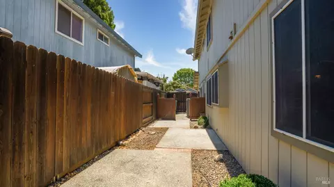 309 Regency Cir, Vacaville, CA 95687 photo 44