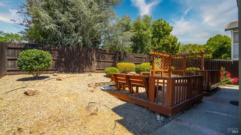 309 Regency Cir, Vacaville, CA 95687 photo 37