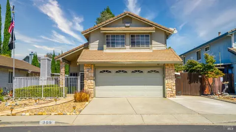 309 Regency Cir, Vacaville, CA 95687 photo 3