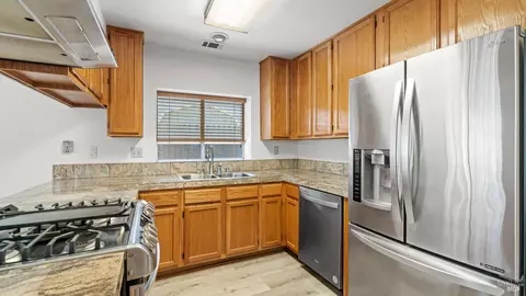 309 Regency Cir, Vacaville, CA 95687 photo 17