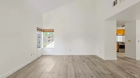 309 Regency Cir, Vacaville, CA 95687 photo 6