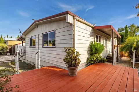 145 Ann Ct, Vallejo, CA 94590 photo 2