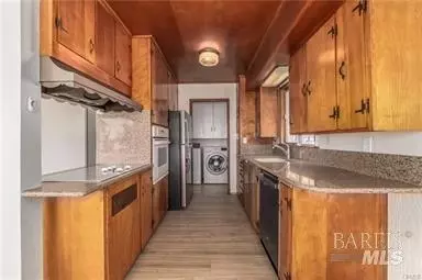 3216 Lakeshore Blvd, Nice, CA 95464 photo 9