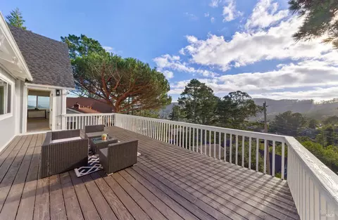 1218 Lattie Ln, Mill Valley, CA 94941