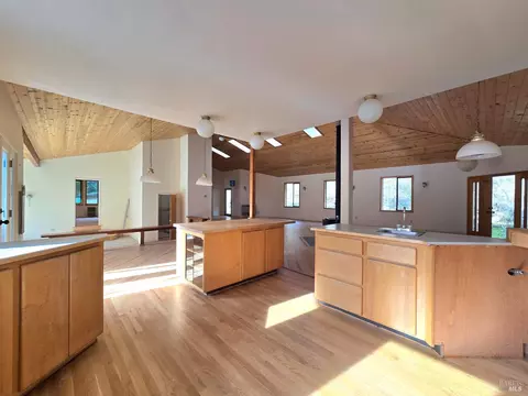 Kitchen - 36955 Eureka Stagecoach Rd, Willits, CA 95490 photo 4 of 5