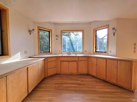 Kitchen - 36955 Eureka Stagecoach Rd, Willits, CA 95490 photo 2 of 5