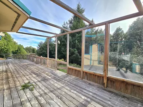 Exterior - 36955 Eureka Stagecoach Rd, Willits, CA 95490 photo 5 of 12