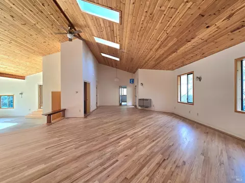 Living - 36955 Eureka Stagecoach Rd, Willits, CA 95490 photo 3 of 10