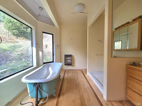 Bath - 36955 Eureka Stagecoach Rd, Willits, CA 95490 photo 2 of 4