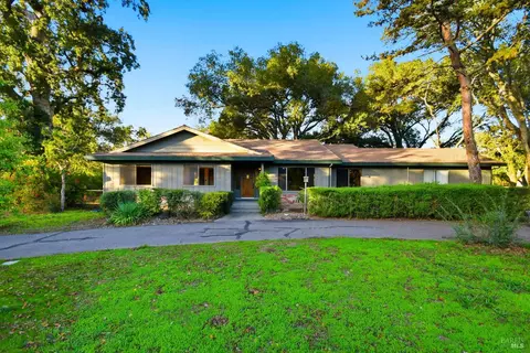 175 Bonnie Way, Glen Ellen, CA 95442
