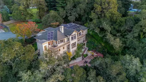 3435 Terra Linda Dr, Santa Rosa, CA 95404