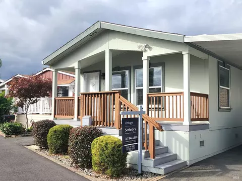 312 Stacey Way, Napa, CA 94558
