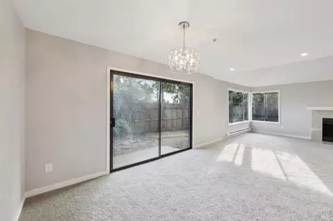 Living - 8184 Sunflower Dr, Cotati, CA 94931 photo 3 of 6