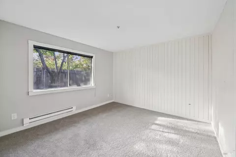 Bedroom - 8184 Sunflower Dr, Cotati, CA 94931 photo 2 of 3
