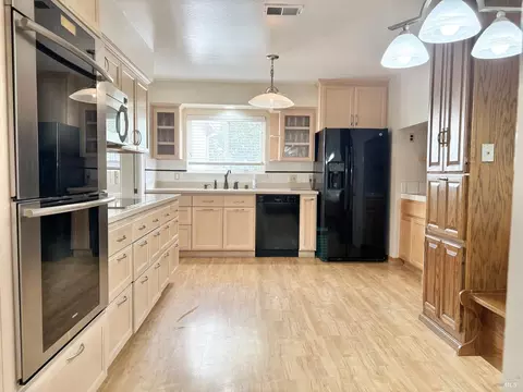 Kitchen - 1306 James St, Fairfield, CA 94533 photo 1 of 1